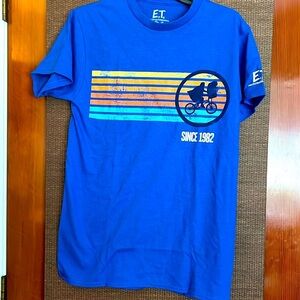 Loot wear ET T-shirt small new